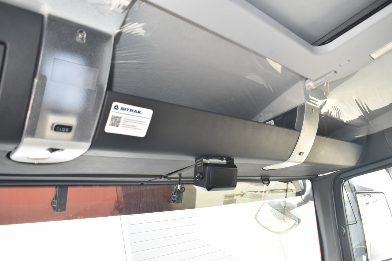 SITRAK C7H 6x4 усиленный